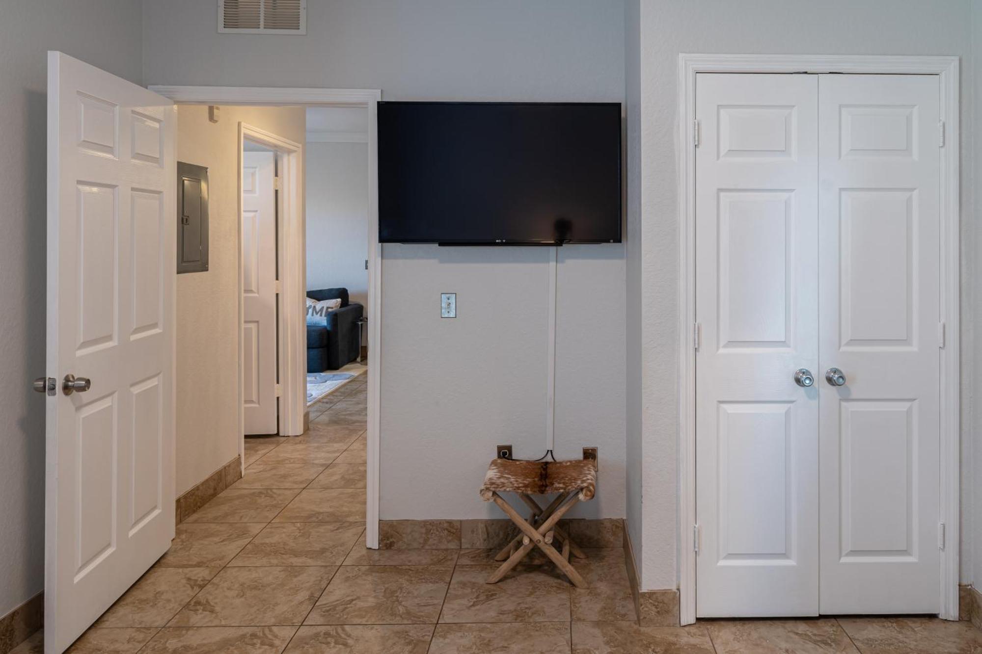 Apartment 3 Bedroom In Tuscana Resort , 15" From Disney 키시미 외부 사진
